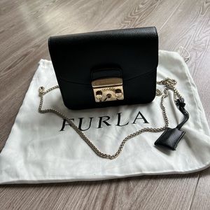 Furla metropolis